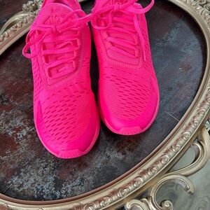 Women’s Nike Air Max 270